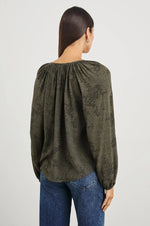 Rails Indi Top - Olive Pebble